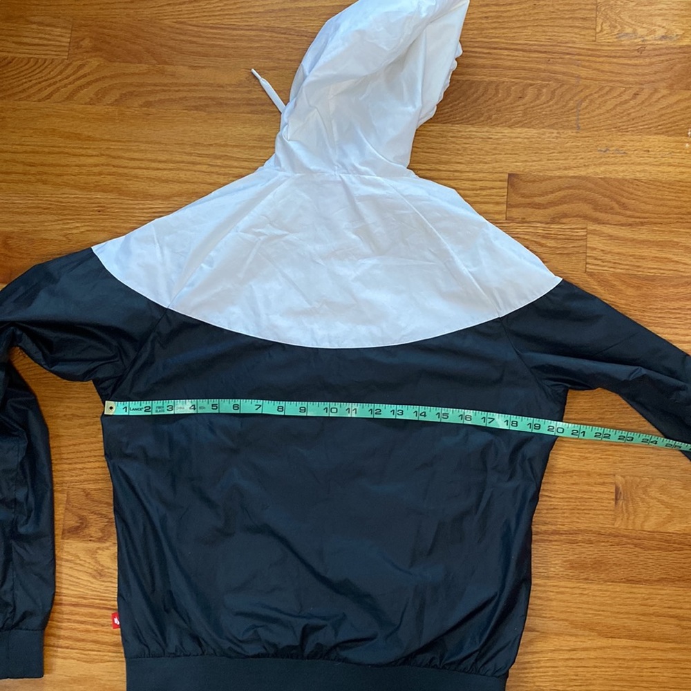 Nike Jacket - Picture 5 of 12